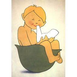 A child is inside a soldier helmet - kaska.